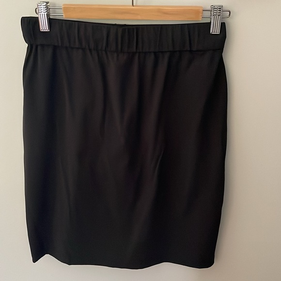 RW&Co 4 Way Stretch Skirt - Picture 5 of 7